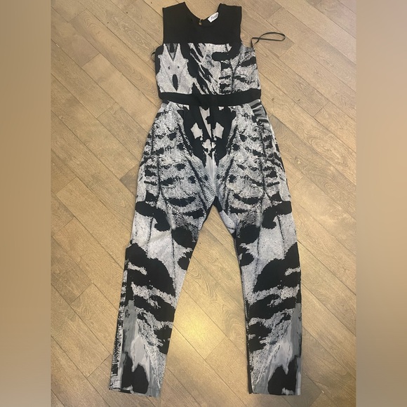 lumier by bariano jumpsuit black new with tag - Picture 1 of 2